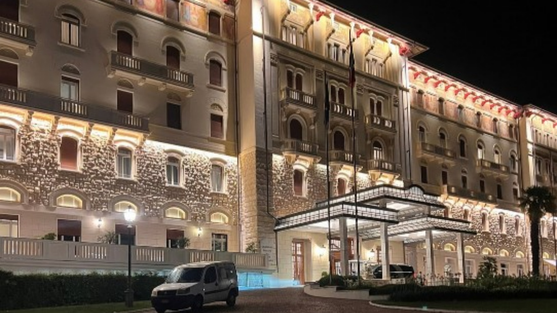 الصفحة الرئيسية2