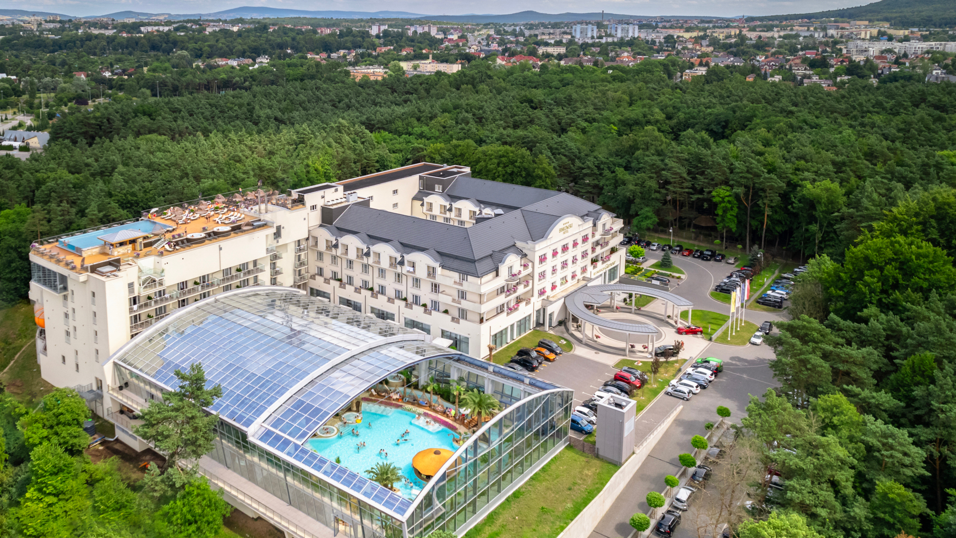 منتجع Binkowski يعزز تجربة الضيوف مع المعدات المتميزة من مستلزمات فنادق Easton