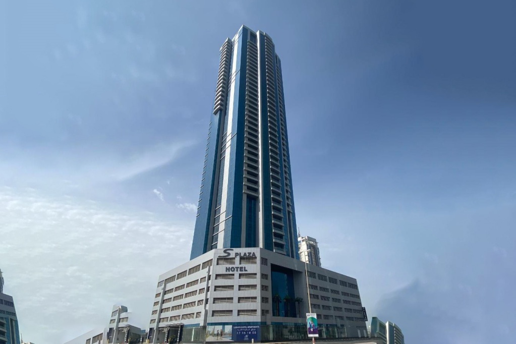 أجنحة إس بلازا