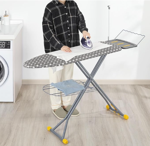 طاولة كي مثبتة على الحائط بالحجم الكامل